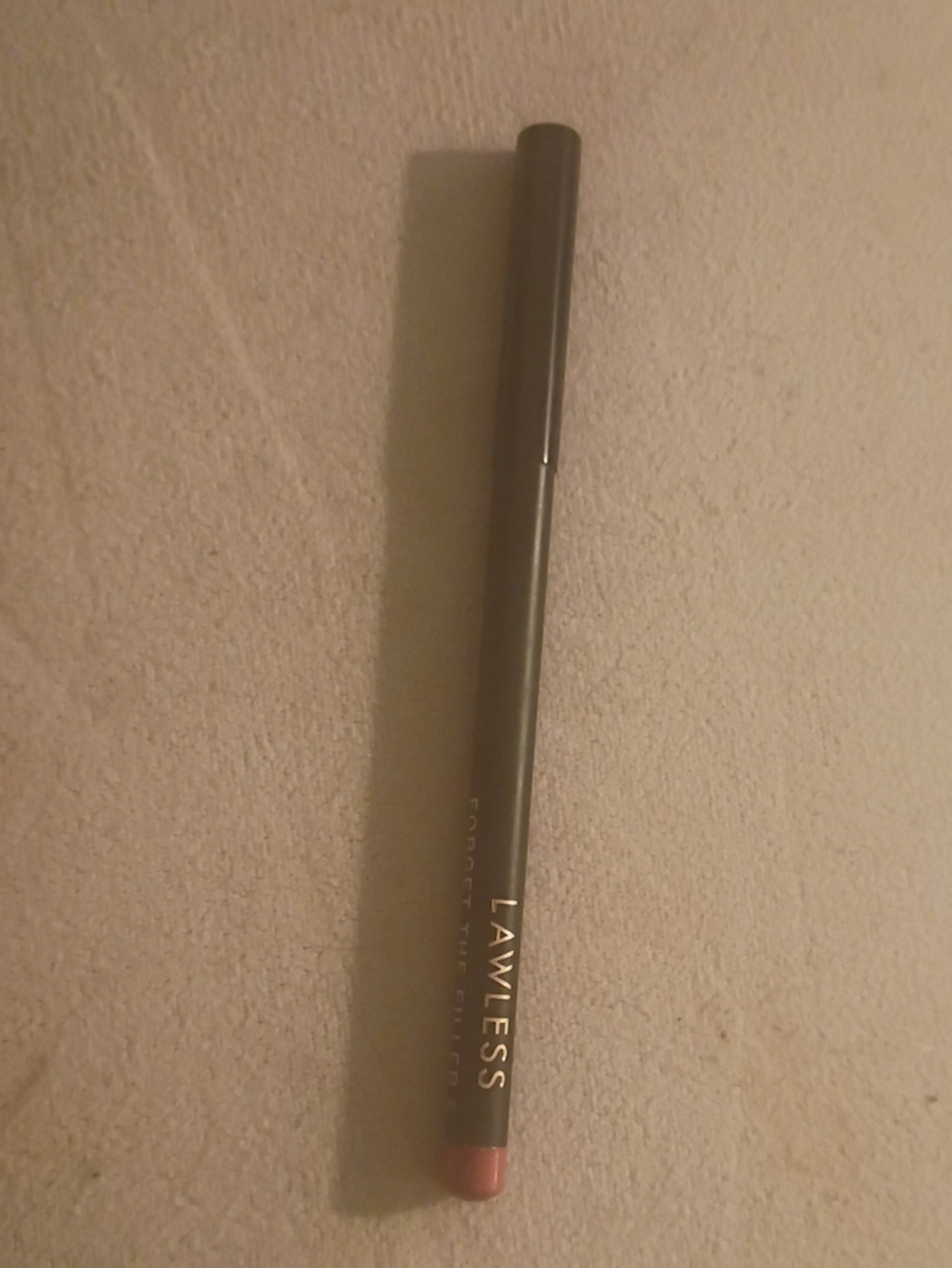 LAWLESS Lip Liner Pencil in Velvet Peach